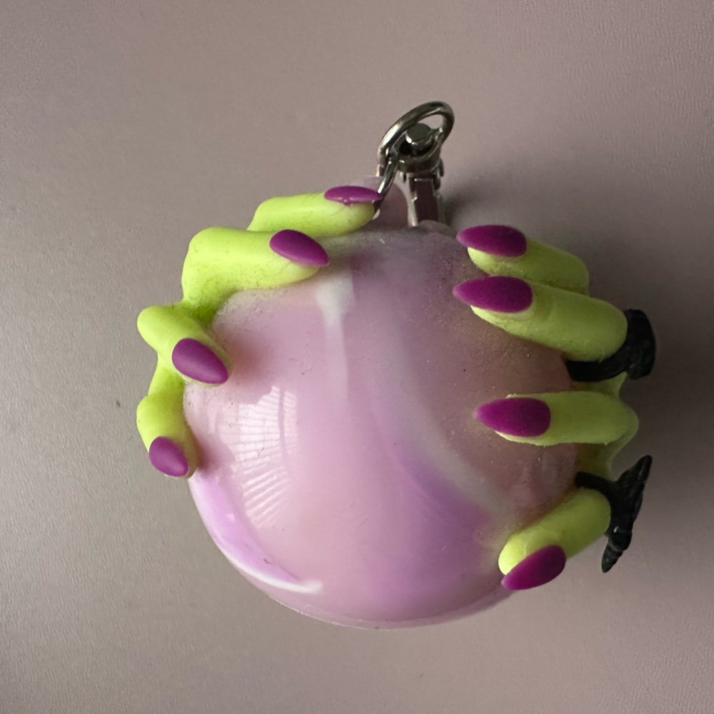 Bath & Body Works Witch Hand Pocketbac Holder - Pink and Green